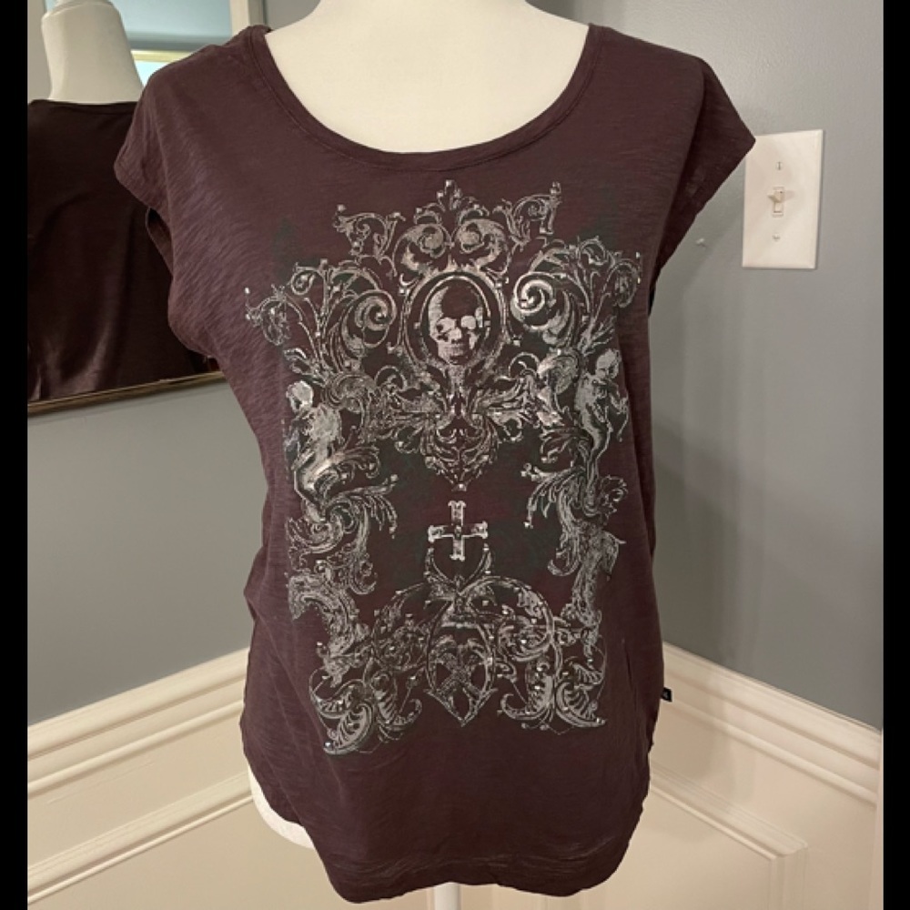 Rock & Republic Skull Graphic Short Sleeve T-Shirt EUC Size - Small